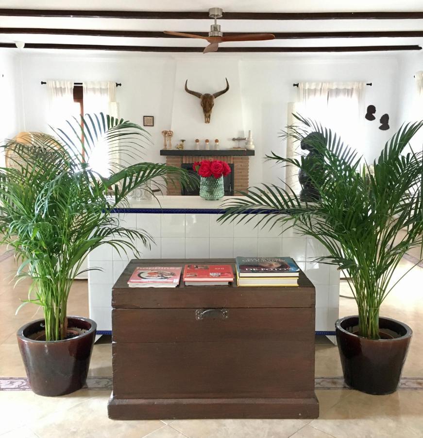 B&B And Apartments Cortijo La Zapatera Канильяс-де-Асеитуно Экстерьер фото