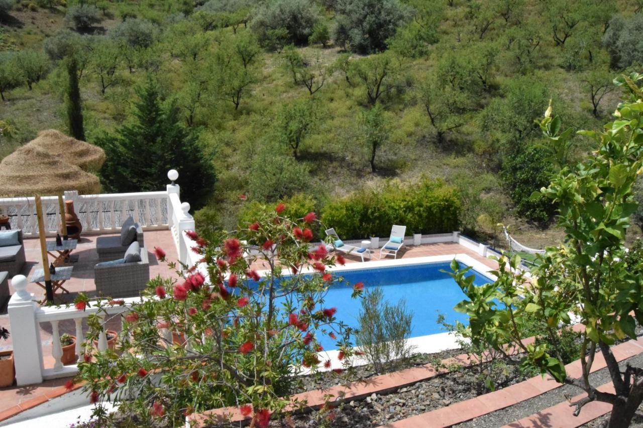 B&B And Apartments Cortijo La Zapatera Канильяс-де-Асеитуно Экстерьер фото