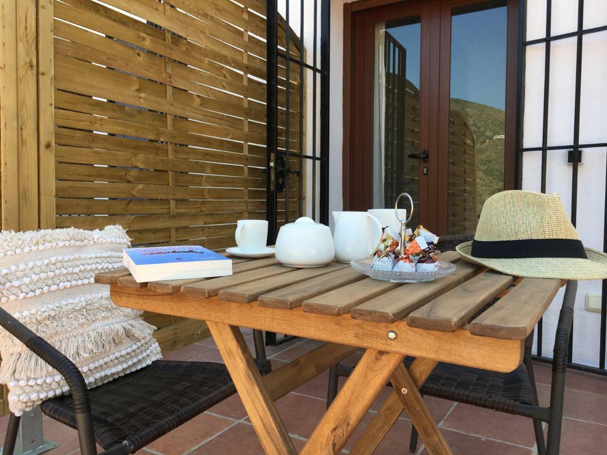 B&B And Apartments Cortijo La Zapatera Канильяс-де-Асеитуно Экстерьер фото